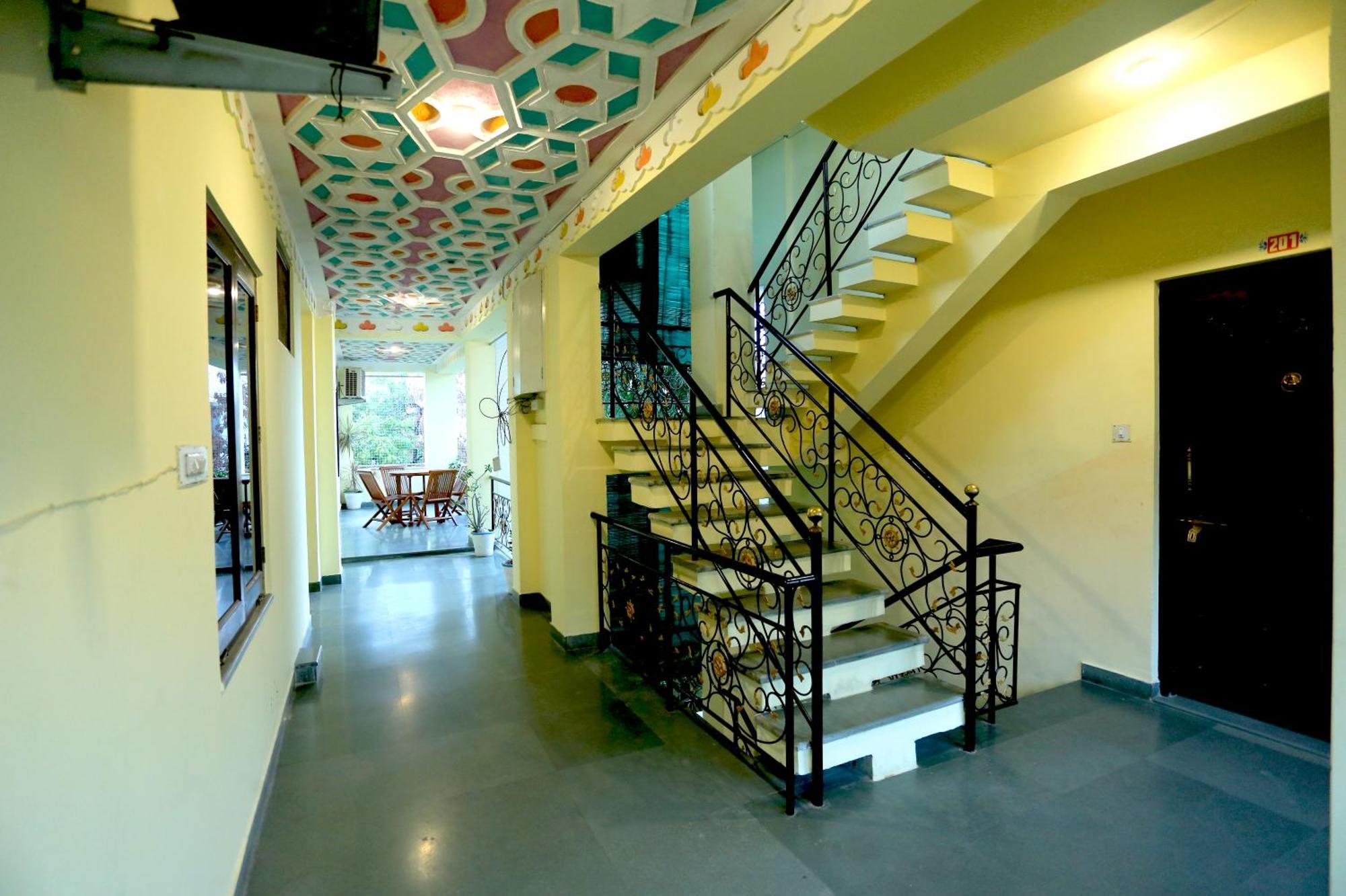 Hotel The Kesar Niwas Udaipur Exterior foto